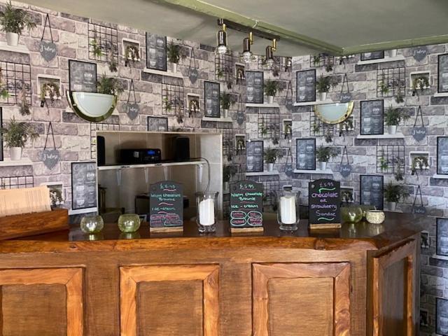 The Thelbridge Cross Inn Crediton Eksteriør bilde